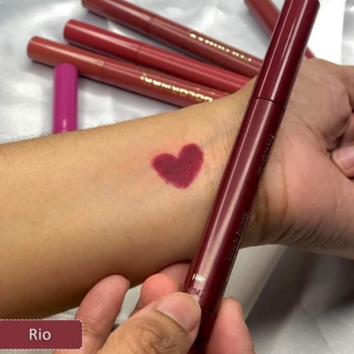 Colormax Diva Glamour Matte Lip Color (Rio) - Image 2