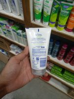 St. Ives Blemish Control Apricot Scrub 150ml - Image 2