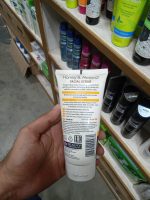 Beauty Formulas Honey & Almond Facial Scrub 150ml - Image 2