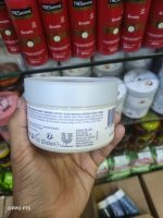 Dove Exfoliating Body Scrub Macadamia & Rice Milk 225ml - Image 5