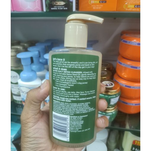 Biore Daily Detox Cleanser Face Wash 200ml - Image 4