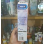 Oral-B Kid’s Battery Toothbrush featuring Disney Princess, for Kids 3+ - Image 3