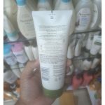 Aveeno Daily Moisturising Yogurt Vanilla & Oat Body Cream – 200ml - Image 3